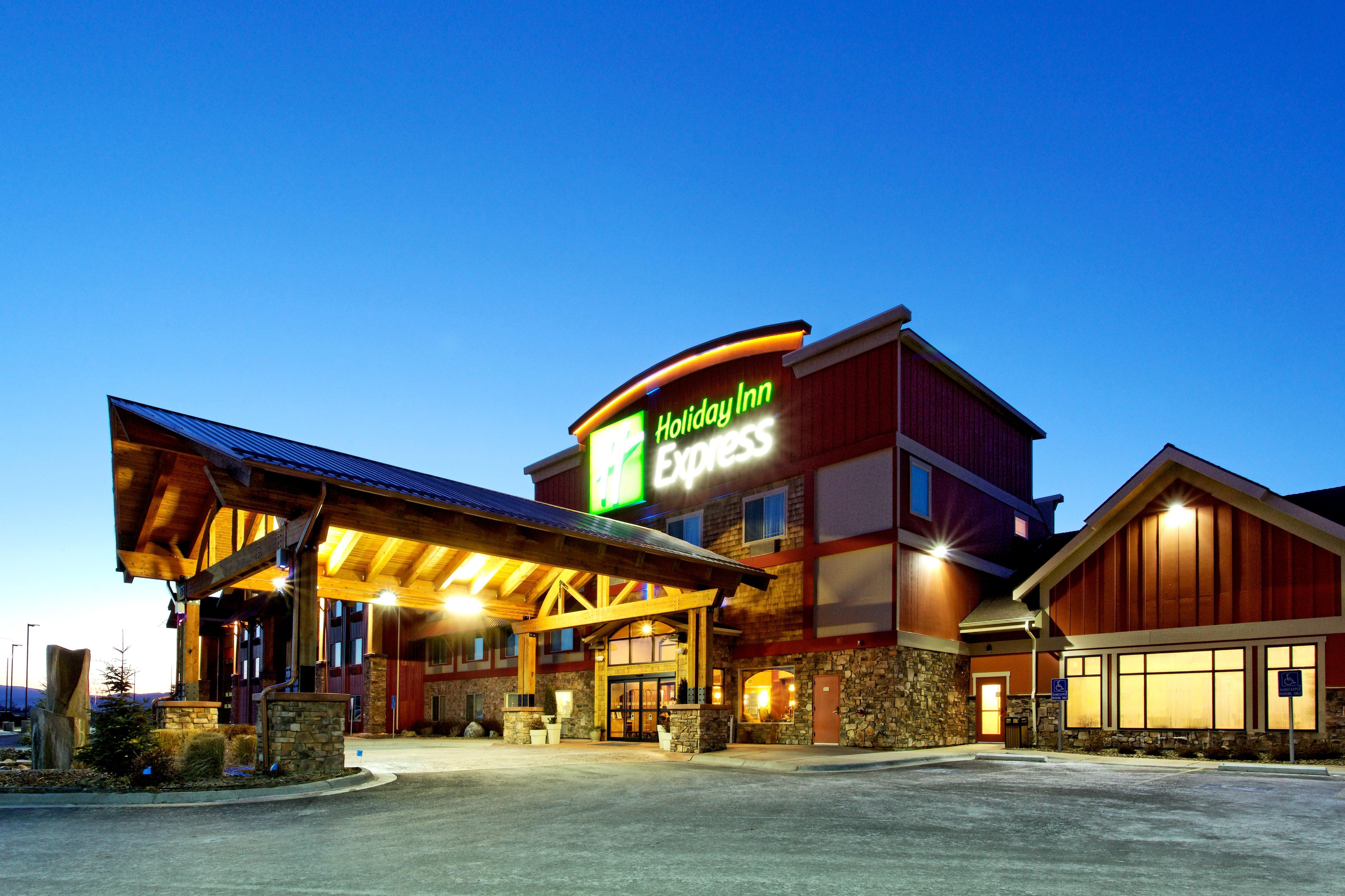 Holiday Inn Express Hotel & Suites Kalispell By Ihg Bagian luar foto