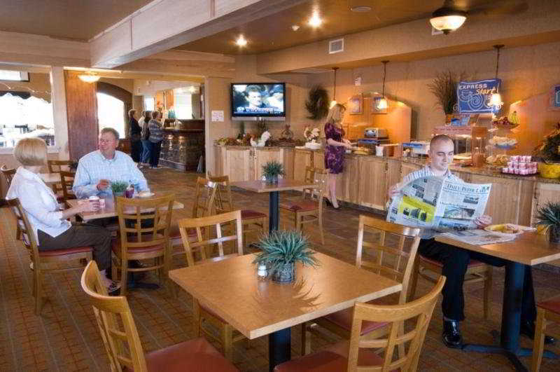 Holiday Inn Express Hotel & Suites Kalispell By Ihg Bagian luar foto